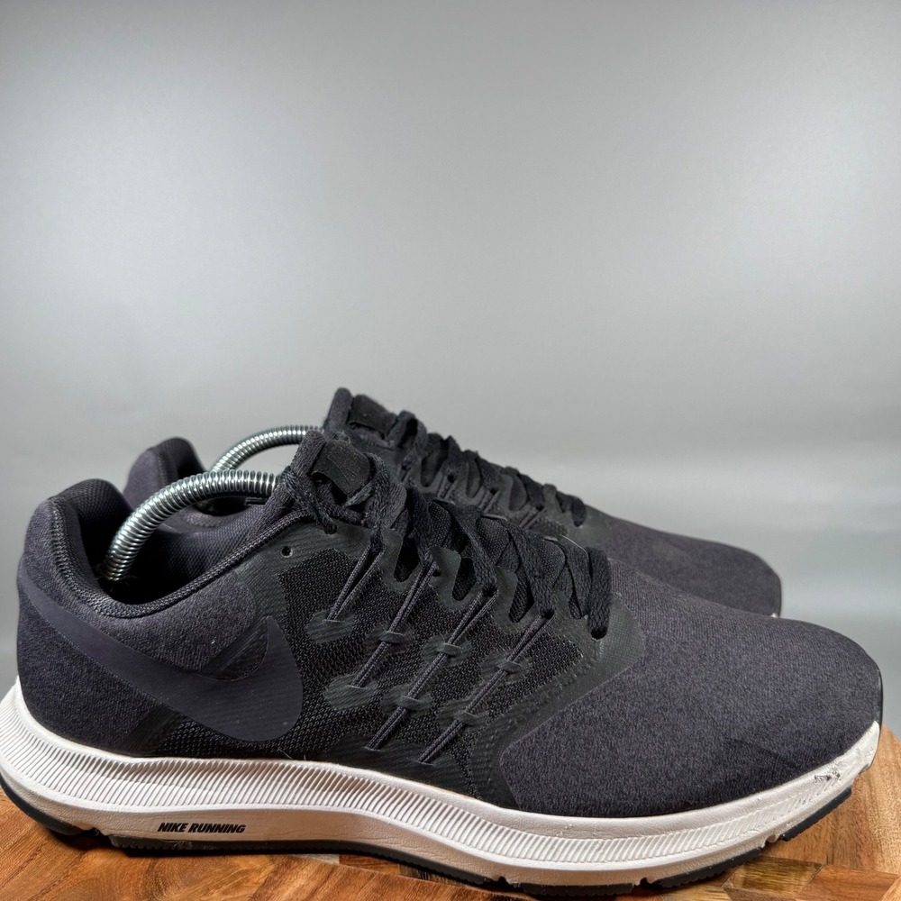 Nike Run Swift Mens Running Shoes Black Size 11 Athletic Sneakers